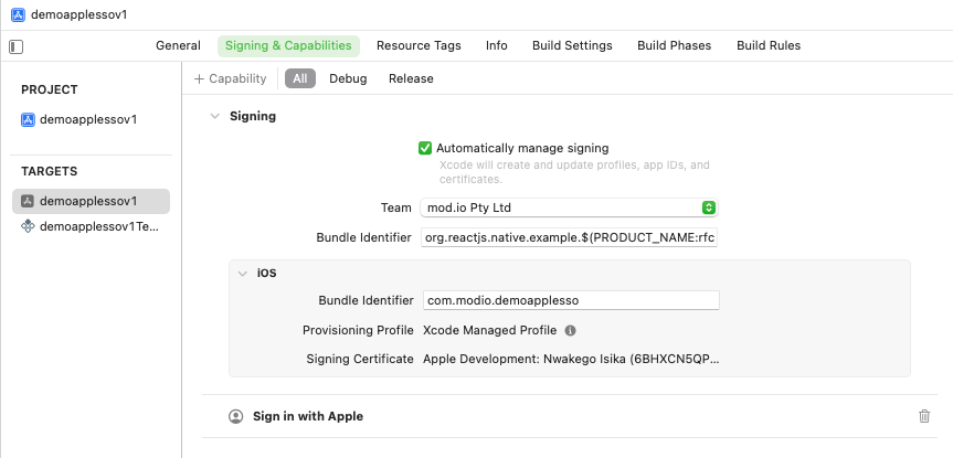 apple_sso_setup_xcode_config.png
